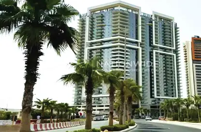 Apartment - 1 Bedroom - 2 Bathrooms for sale in Golf Gate 2 - DAMAC Hills - Dubai
