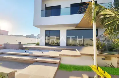 فيلا - 4 غرف نوم - 5 حمامات للايجار في الحضيبة - السطوة - دبي