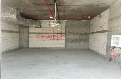 محل - استوديو للبيع في عزيزي العنبر - الفرجان - دبي