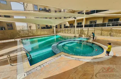 Apartment - 2 Bedrooms - 3 Bathrooms for rent in Muwaileh 29 Building - Muwaileh - Sharjah