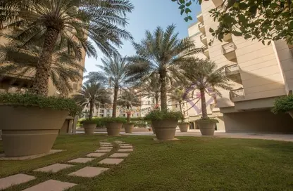 صورة لـ حديقة شقة - 5 غرف نوم - 6 حمامات للايجار في منطقة الرقة - ديرة - دبي ، صورة رقم 1