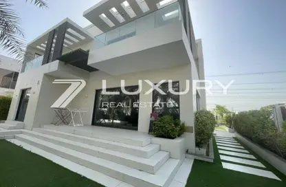 Villa - 5 Bedrooms - 6 Bathrooms for sale in District 1A - Jumeirah Village Triangle - Dubai