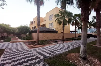 شقة - 4 غرف نوم - 5 حمامات للبيع في مجتمع الثروانية - حدائق الراحة - أبوظبي