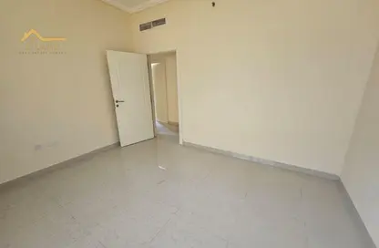 شقة - 3 غرف نوم - 3 حمامات للايجار في مجمع مويلح - تجارية مويلح - الشارقة