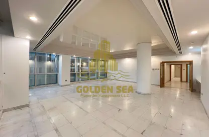 Apartment - 3 Bedrooms - 4 Bathrooms for rent in Corniche Road - Abu Dhabi