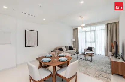Apartment - 1 Bedroom - 2 Bathrooms for sale in Marina Vista - EMAAR Beachfront - Dubai Harbour - Dubai