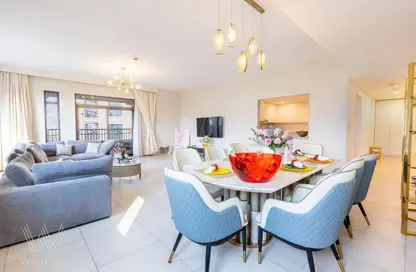 Apartment - 4 Bedrooms - 6 Bathrooms for sale in Lamtara 3 - Madinat Jumeirah Living - Umm Suqeim - Dubai