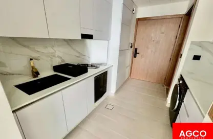 شقة - 1 حمام للبيع في بن غاطي أزور - منطقة 16 - قرية جميرا الدائرية - دبي