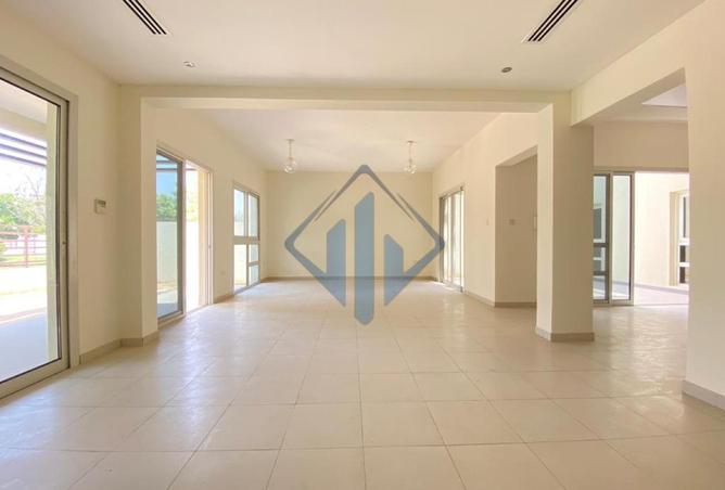 15812150 - Property Image 2