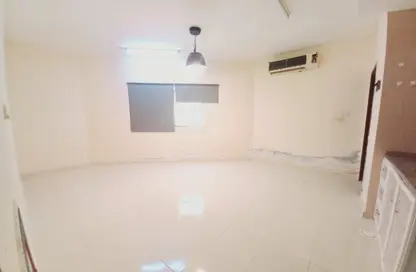 Apartment - Studio - 1 Bathroom for rent in Fire Station Road - Muwaileh - Sharjah