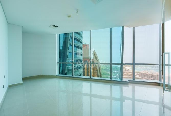 Apartment - 3 Bedrooms - 4 Bathrooms for rent in Etihad Tower 1 - Etihad Towers - Corniche Road - Abu Dhabi