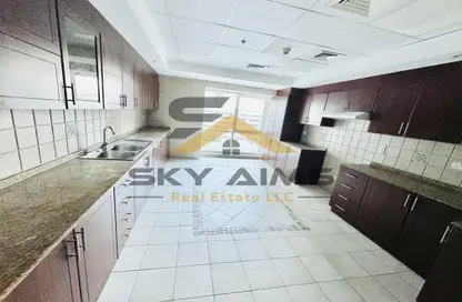 Apartment - 2 Bedrooms - 4 Bathrooms for rent in Al Seef Tower - Dubai Marina - Dubai