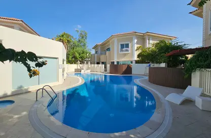 فيلا - 5 غرف نوم - 5 حمامات للايجار في فلل جميرا 3 - جميرا 3 - جميرا - دبي