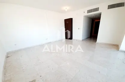 Empty Room image for: Apartment - 1 Bathroom for rent in Marina Heights 2 - Marina Square - Al Reem Island - Abu Dhabi, Image 1