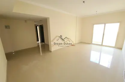 شقة - 2 غرف نوم - 2 حمامات للايجار في برج العنبر - مويلح - الشارقة
