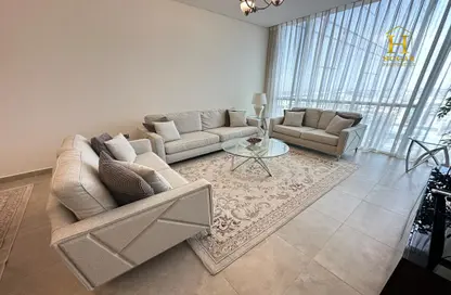 Living Room image for: Apartment - 1 Bedroom - 2 Bathrooms for rent in Al Fattan Sky Tower 1 - Al Fattan Sky Towers - Umm Ramool - Dubai, Image 1
