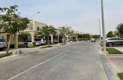 تاون هاوس - 2 غرف نوم - 3 حمامات للايجار في قرية الخليج - الغدير - أبوظبي