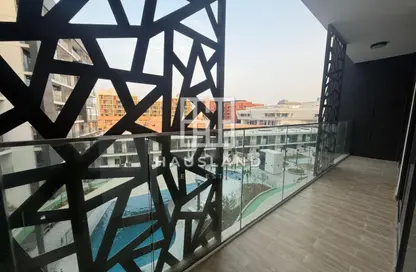 Apartment - 2 Bedrooms - 2 Bathrooms for rent in The Gate - Masdar City - Abu Dhabi