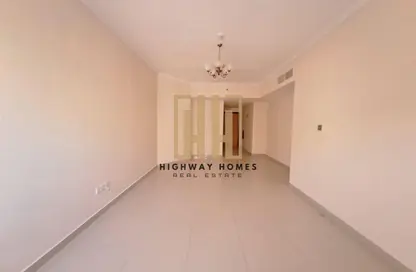 Apartment - 2 Bedrooms - 3 Bathrooms for rent in Muwaileh 29 Building - Muwaileh - Sharjah