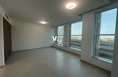 Apartment - 1 Bedroom - 2 Bathrooms for rent in DXB Tower - Sheikh Zayed Road - Dubai
