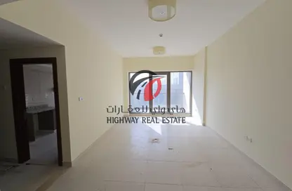 Apartment - 2 Bedrooms - 3 Bathrooms for rent in Al Waleed Garden 1 - Al Waleed Garden - Al Jaddaf - Dubai
