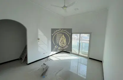 شقة - غرفة نوم - 2 حمامات للايجار في فلل الروضة 2 - 2 الروضة - الروضة - عجمان شقة - غرفة نوم - 2 حمامات للايجار في فلل الروضة 2 - 2 الروضة - الروضة - عجمان