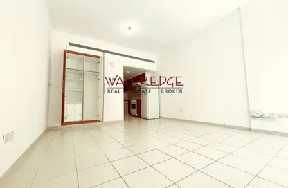 Apartment - Studio - 1 Bathroom for rent in Al Dhafra 3 - Al Dhafra - Greens - Dubai
