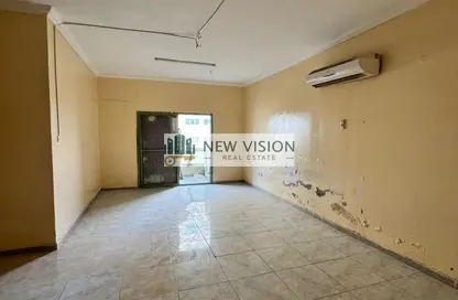 سكن الموظفين - استوديو - 4 حمامات للايجار في المجاز 2 - المجاز - الشارقة