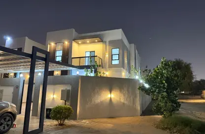 فيلا - 5 غرف نوم - 8 حمامات للبيع في 2 المويهات - المويهات - عجمان