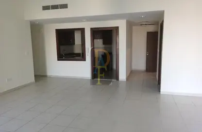 شقة - غرفة نوم - 3 حمامات للايجار في J برج - الأبراج الإدارية - الخليج التجاري - دبي شقة - غرفة نوم - 3 حمامات للايجار في J برج - الأبراج الإدارية - الخليج التجاري - دبي