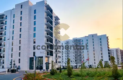 Apartment - 2 Bedrooms - 2 Bathrooms for sale in Waters Edge - Yas Island - Abu Dhabi