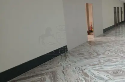 محل - استوديو للايجار في جولدن جايت - عود ميثاء - بر دبي - دبي