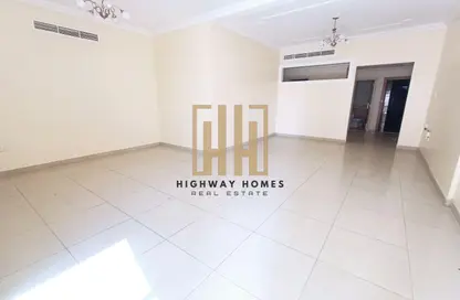 شقة - 2 غرف نوم - 3 حمامات للايجار في شارع 20 - النهدة - الشارقة شقة - 2 غرف نوم - 3 حمامات للايجار في شارع 20 - النهدة - الشارقة