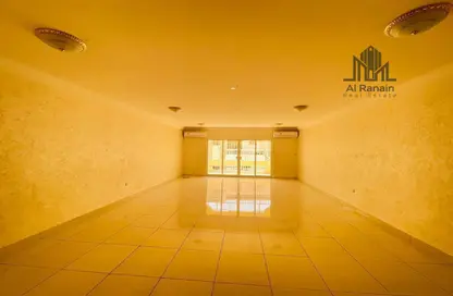 Empty Room image for: Apartment - 3 Bedrooms - 3 Bathrooms for rent in Al Zaafaran - Al Khabisi - Al Ain, Image 1