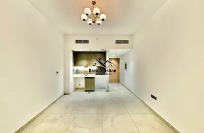 Apartment - Studio - 1 Bathroom for rent in Sama Al Jaddaf - Al Jaddaf - Dubai