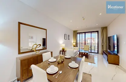 Living / Dining Room image for: Apartment - 1 Bedroom - 1 Bathroom for rent in Royal Amwaj Residence South - The Royal Amwaj - Palm Jumeirah - Dubai, Image 1