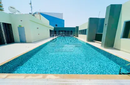 Apartment - 3 Bedrooms - 5 Bathrooms for rent in Cornich Al Khalidiya - Al Khalidiya - Abu Dhabi