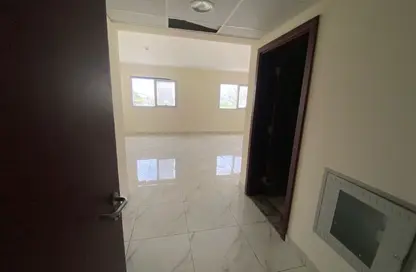 Office Space - Studio - 1 Bathroom for rent in Al Jurf Industrial 2 - Al Jurf Industrial - Ajman