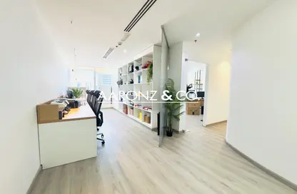 مكتب - استوديو للايجار في برايم تاور - الخليج التجاري - دبي