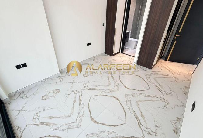 15445100 - Property Image 3