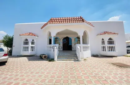 Villa - 3 Bedrooms - 4 Bathrooms for rent in Al Zaafaran - Al Khabisi - Al Ain