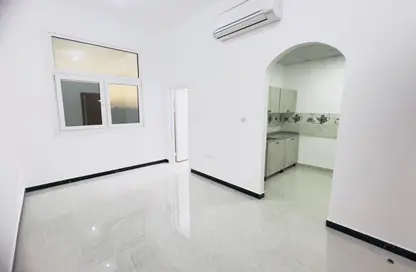 شقة - 1 حمام للايجار في مدينة الرياض - أبوظبي