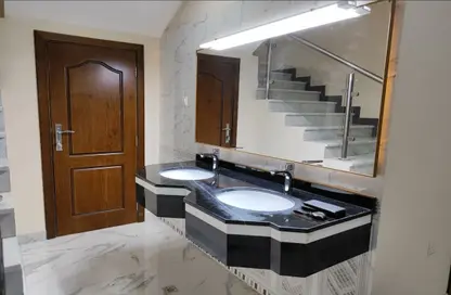 Villa - 5 Bedrooms - 7+ Bathrooms for sale in Al Yasmeen 1 - Al Yasmeen - Ajman