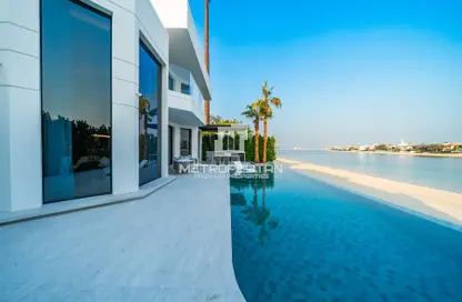 Villa - 5 Bedrooms - 6 Bathrooms for sale in Garden Homes Frond E - Garden Homes - Palm Jumeirah - Dubai