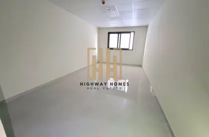 Apartment - Studio - 1 Bathroom for rent in Muwaileh 29 Building - Muwaileh - Sharjah
