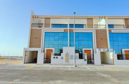 Villa - 5 Bedrooms - 7 Bathrooms for rent in Mohamed Bin Zayed Centre - Mohamed Bin Zayed City - Abu Dhabi