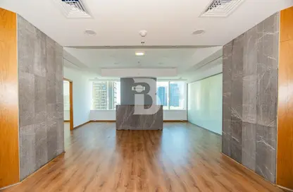 HIGH HALF FLOOR OFFICE | EXQIUSITE SZR VIEW