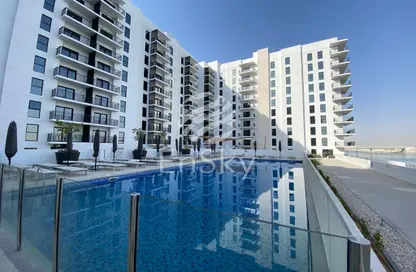 Apartment - 2 Bedrooms - 2 Bathrooms for rent in Waters Edge - Yas Island - Abu Dhabi