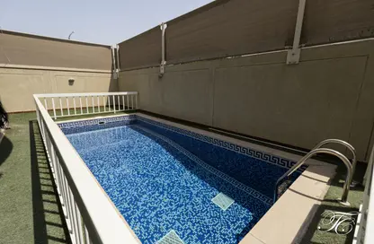 Apartment - 5 Bedrooms - 4 Bathrooms for rent in Jumeirah 1 Villas - Jumeirah 1 - Jumeirah - Dubai
