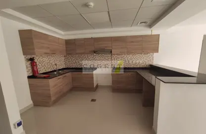 Apartment - 1 Bedroom - 2 Bathrooms for rent in Spanish Tower - Dubai Sports City - Dubai